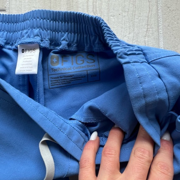 💙FIGS CEIL BLUE XXS BUNDLE💙 - Picture 4 of 5